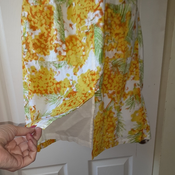 Diane von Furstenberge  yellow, green and white floral  dress, size 8 - Picture 5 of 14